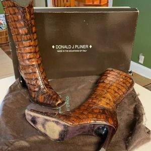 Crocodile leather brown Donald J. Pliner, sz 6.5